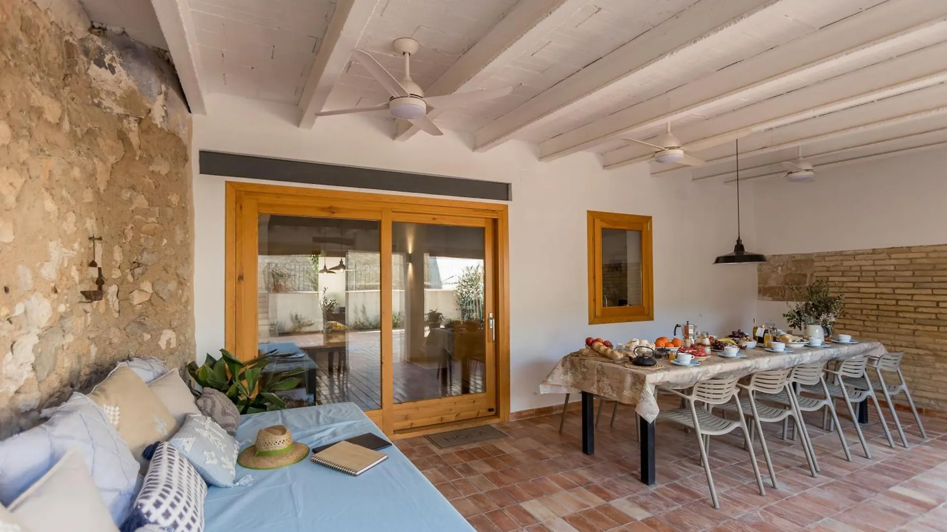 Casa Rural Boutique Ca Bolo Pinell de Bray 0*,  Spain